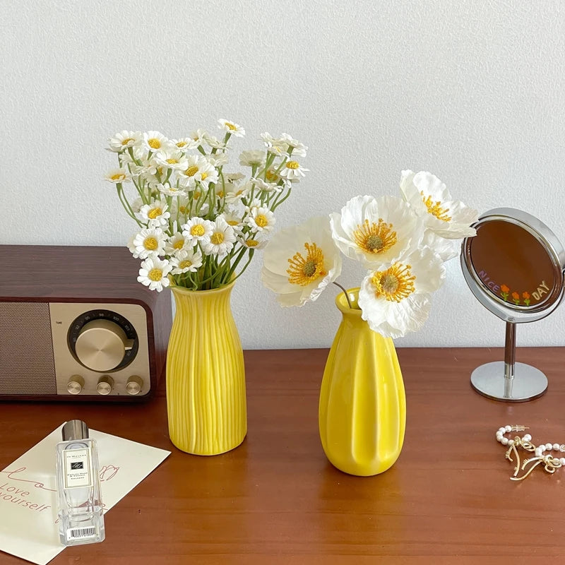Mini Ceramics Vase Decorative Vase Wedding Table Flower Vase Bud Flower Plant Pot Desktop Ornament Decorative Vase Florero